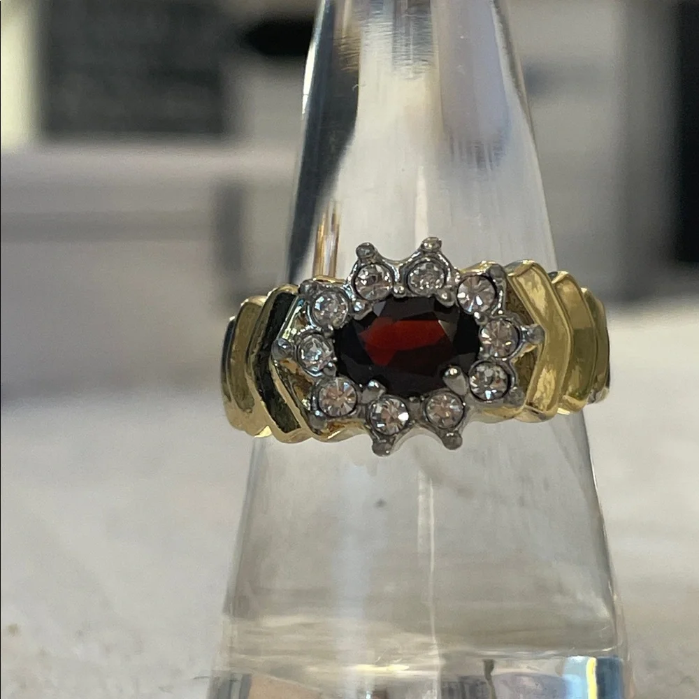 Elegant Gold and Red Stone Ring with Rhinestones Size 8.5